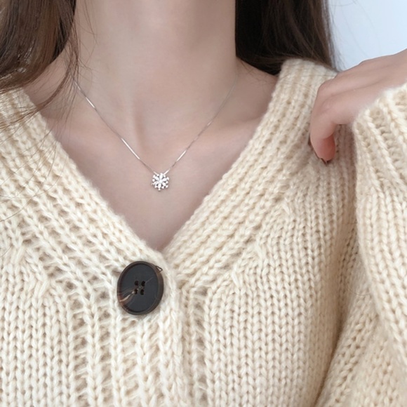 CZ Snowflake Necklace 925 - Picture 2 of 10